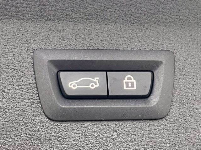 X1xDrive18d xLine Edition Joy+ 内装他