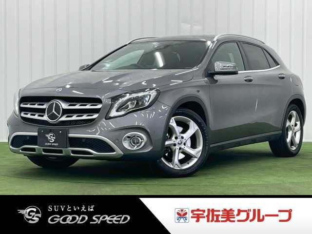 メルセデス・ベンツGLA-CLASS□GLA 220 4MATIC