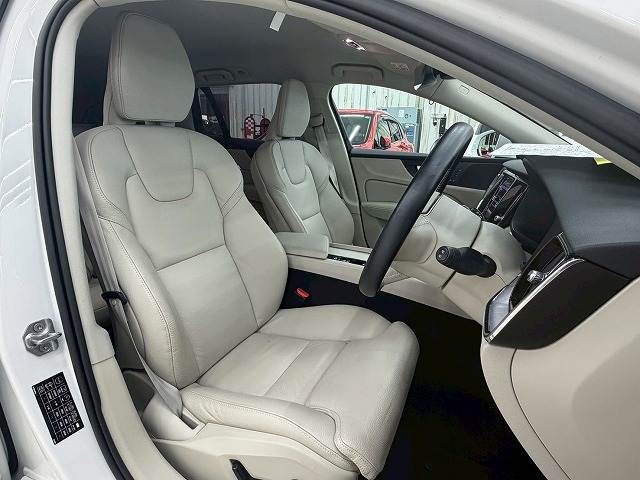 ボルボ V60の画像9