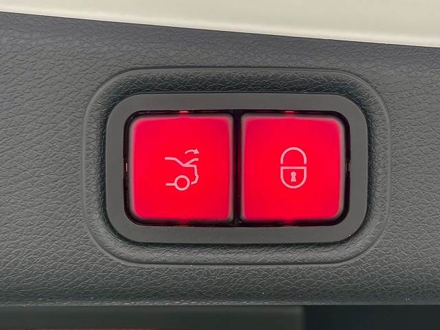 メルセデス・ベンツ E-CLASS Sedanの画像8