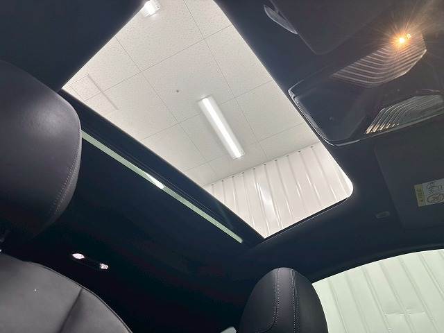 4Series Coupe４２０ｉクーペ　Ｍスポーツ　サンルーフ／オプション１９ｉｎアルミ／コンフォートＰＫＧ／全周囲カメラ／黒革／シートヒーター／レーダークルーズ／ブラインドスポット／電動リアゲート／ 内装他