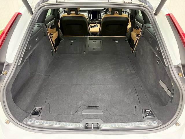 ボルボ V90の画像11