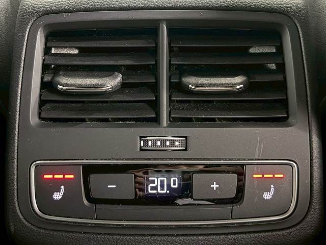 A5 Sportback40TFSIスポーツ 全席シートヒーター/AppleCarPlay/全周囲カメラ/フルセグTV/レーダークルーズ/ブラインドスポット/ドライブレコーダー/電動リアケード/ 内装他