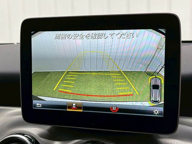 GLA-CLASSGLA 220 4MATIC レーダーセーフティPKG 内装他