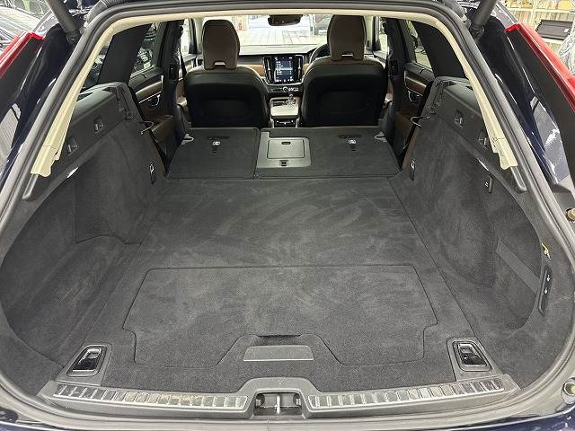 ボルボ V90の画像11