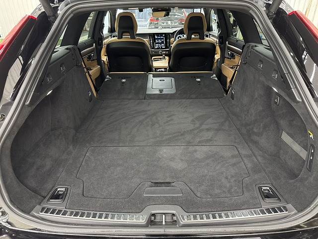 ボルボ V90の画像11