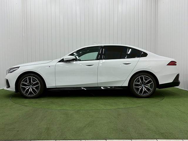 BMW&nbsp;5Series Sedanの画像14