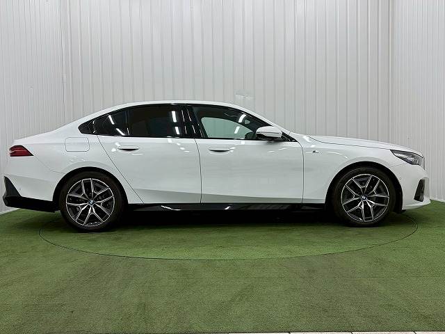 BMW&nbsp;5Series Sedanの画像15