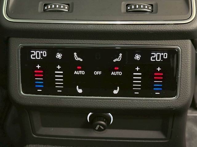 A655TFSIクワトロ デビューパッケージ アシスタンスPKG/HDマトリクスLEDヘッドランプPKG/リアコンフォートPKG/黒革シート/AppleCarPlay/純正20inアルミ/全席シートヒーター/ETC/レーダークルーズ/ 内装他