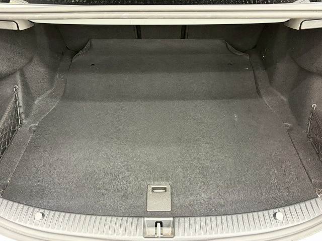 メルセデス・ベンツ C-CLASS Sedanの画像11