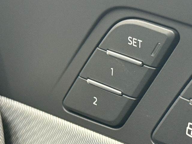 A4□☆40 TFSI sport 内装他