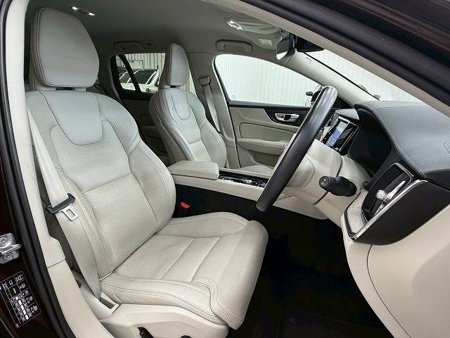 ボルボ V60の画像9
