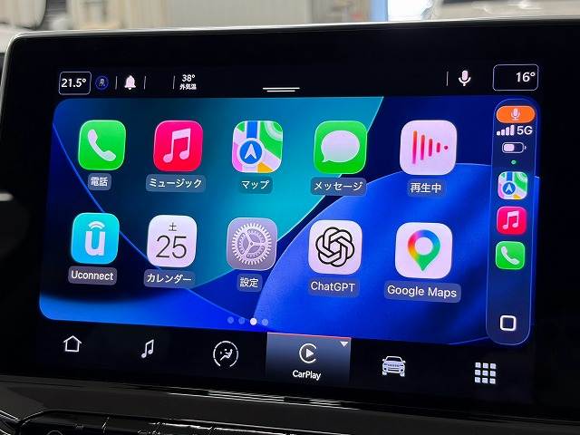 JEEP COMPASSロンジチュード AppleCarPlay/バックカメラ/ドライブレコーダー/ETC/レーダークルーズ/ブラインドスポット/クリアランスソナー/パーキングアシスト/レーンアシスト/オートライト 内装他