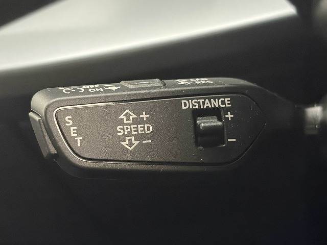 A3 Sportbackスポーツバック30TFSIアドバンスド ナビゲーションPKG/フルセグTV/バーチャルコックピット/AppleCarPlay/シートヒーター/電動シート/レーダークルーズ/ブラインドスポット/クリアランスソナー/パドルシフト 内装他