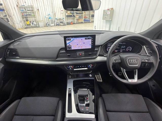 アウディQ540 TDI quattro S line 内装他