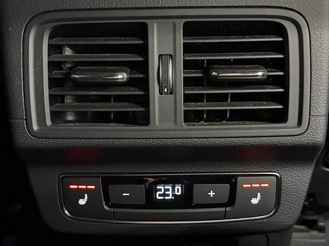 Q5□40 TDI quattro S line 内装他