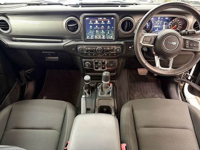 JEEP WRANGLERUnlimited Sahara 内装他