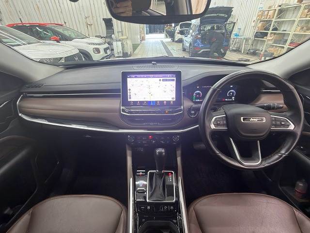 クライスラー JEEP COMMANDERの画像2