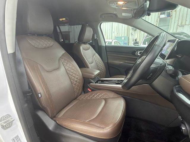 クライスラー JEEP COMMANDERの画像10