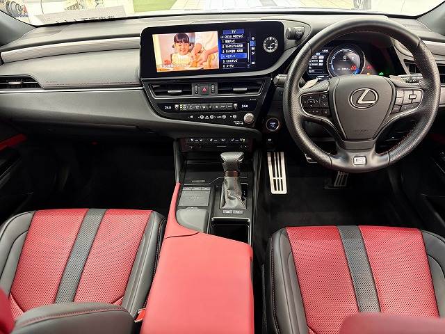 レクサスESES300h “F SPORT” 内装他