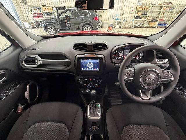 クライスラー JEEP Renegadeの画像2
