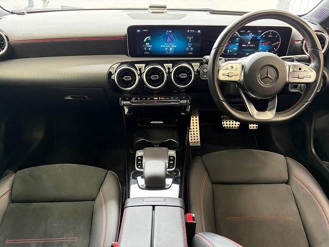 メルセデス・ベンツA-CLASS□A200d AMGライン 内装他