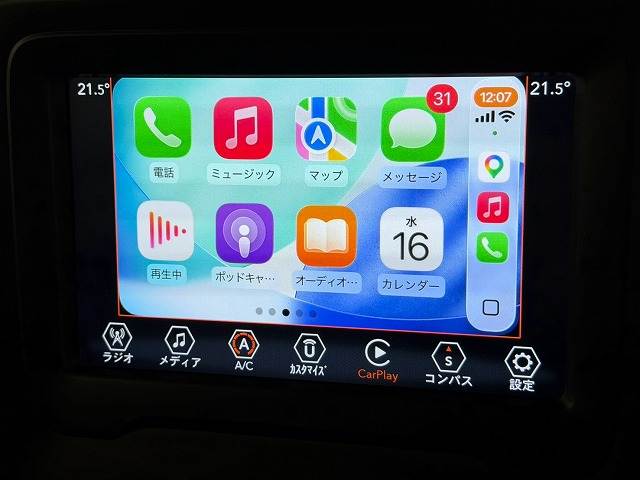 JEEP Renegadeロンジチュード　ワンオーナー／ＡｐｐｌｅＣａｒＰｌａｙ／バックカメラ／ドライブレコーダー／ＥＴＣ／クルーズコントロール／ブラインドスポット／クリアランスソナー／アイドリングストップ／スマートキー／プッシュスタート／ 内装他