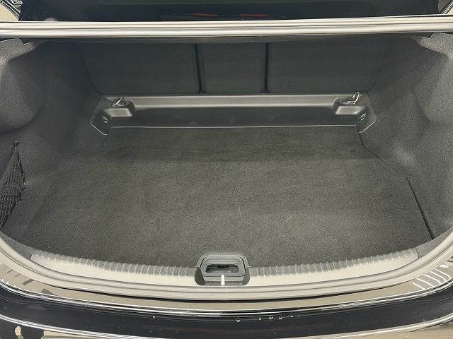 メルセデス・ベンツ C-CLASS Sedanの画像13
