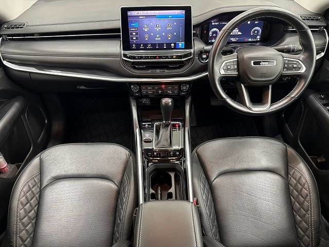 クライスラー&nbsp;JEEP COMMANDERの画像2