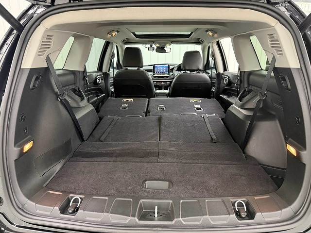 クライスラー&nbsp;JEEP COMMANDERの画像13
