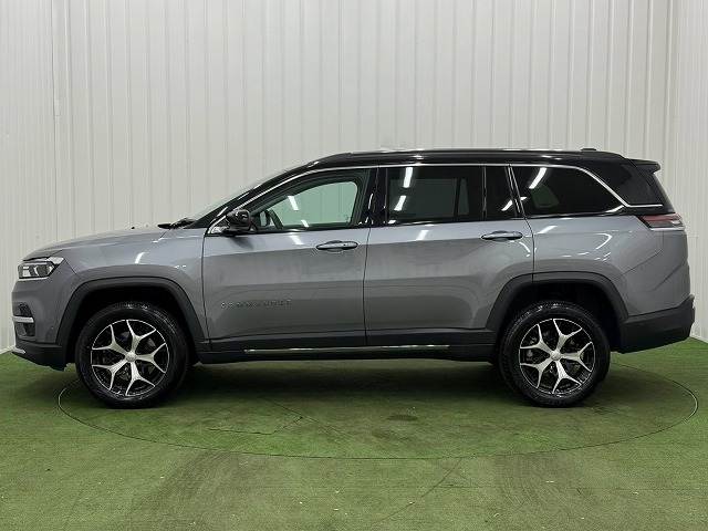 クライスラー JEEP COMMANDERの画像17