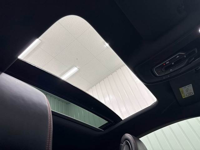 RS5 Coupeベースグレード 内装他