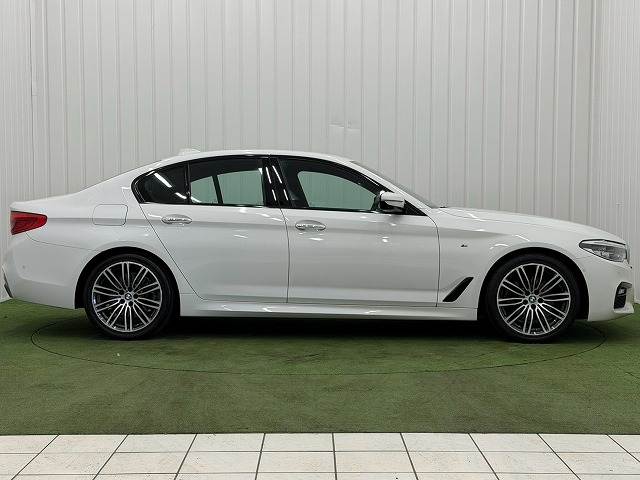 BMW 5Series Sedanの画像18