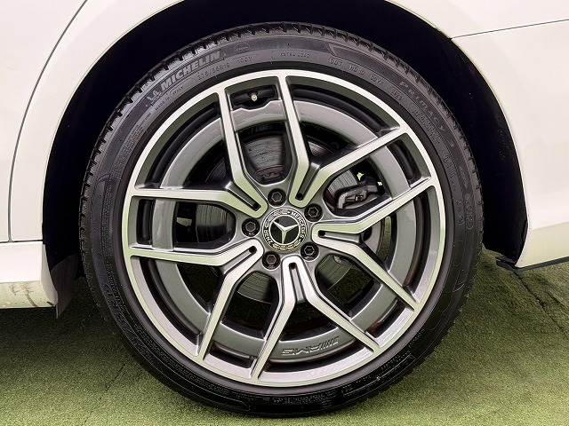 メルセデス・ベンツ E-CLASS Sedanの画像19