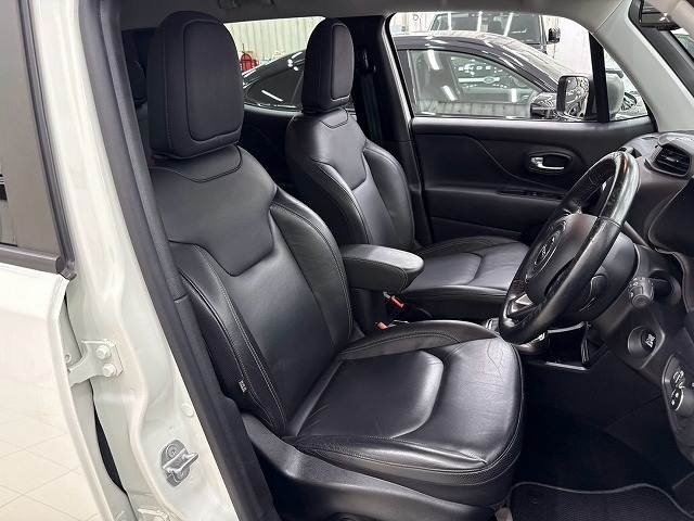 クライスラー JEEP Renegadeの画像11