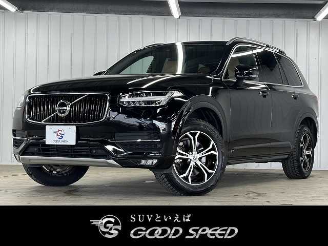 ボルボXC90T5 AWD Momentum