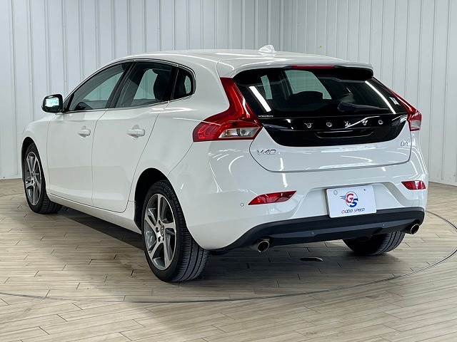 ボルボ V40の画像16