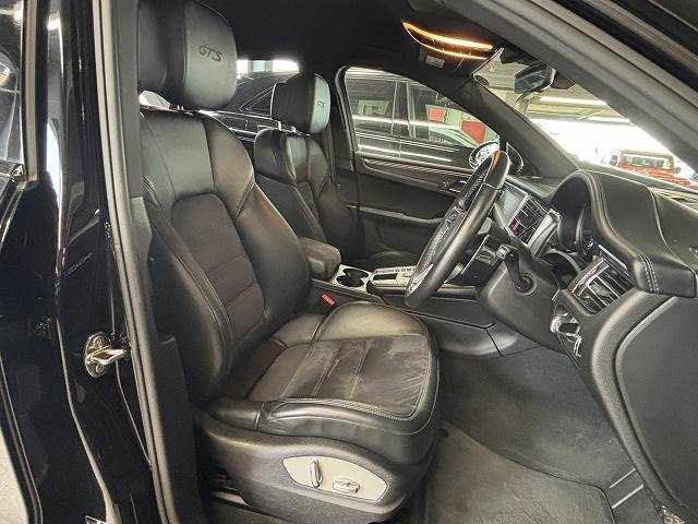 ポルシェ マカンの画像4