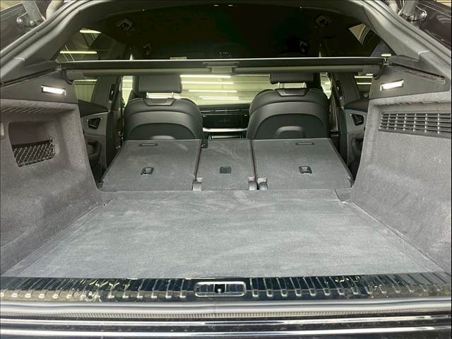 アウディ Q8の画像18