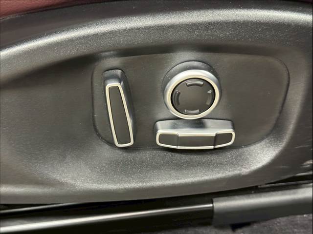 ジャガー E-PACEの画像11