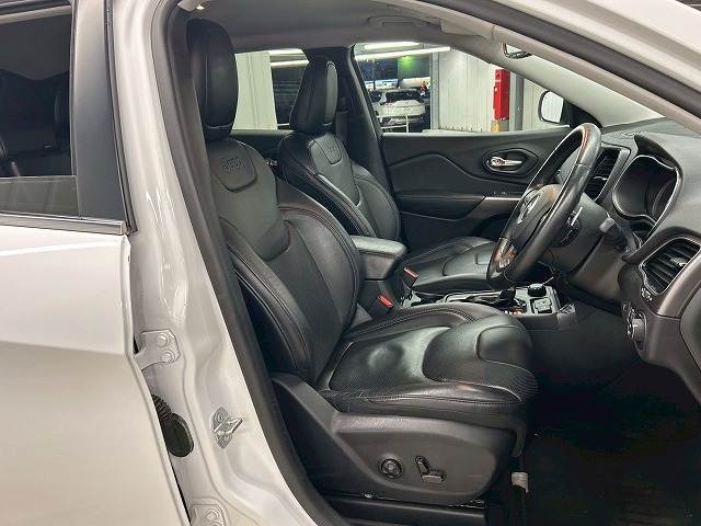 クライスラー JEEP CHEROKEEの画像7
