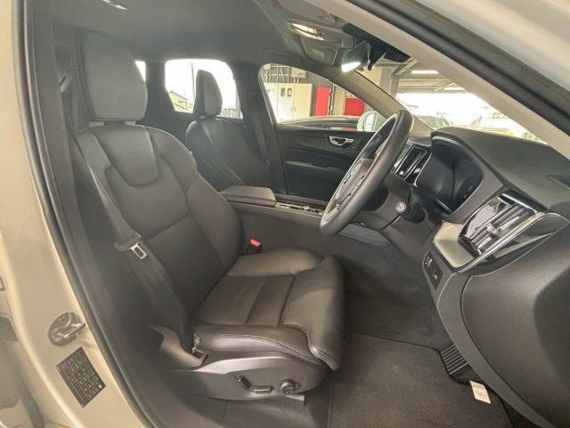 ボルボ XC60の画像6