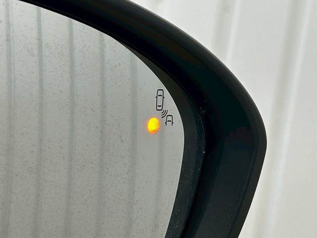 MEGANEルノー・スポール トロフィー 内装他