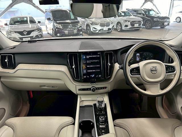 XC60B5 AWD Inscription 内装他