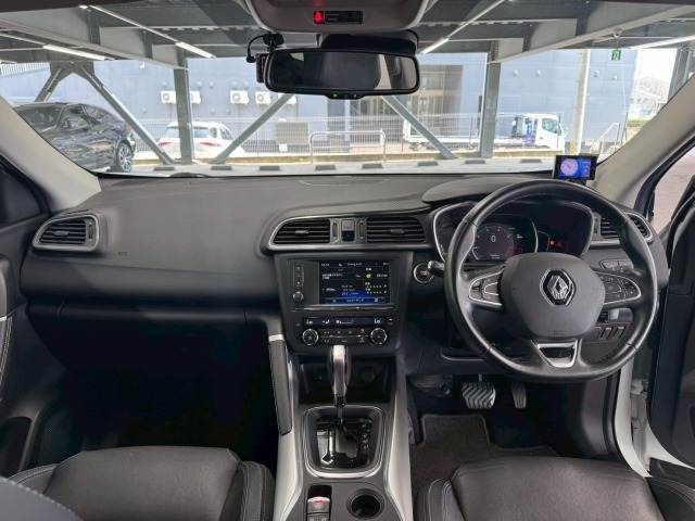 KADJARインテンス 内装他