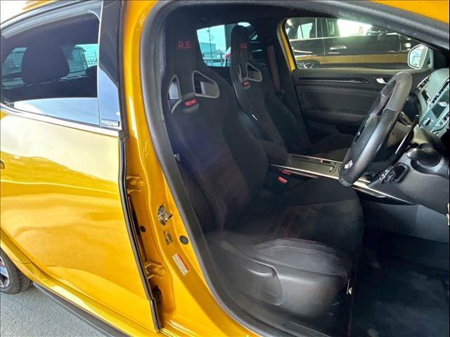 MEGANEルノー・スポール トロフィー 内装他