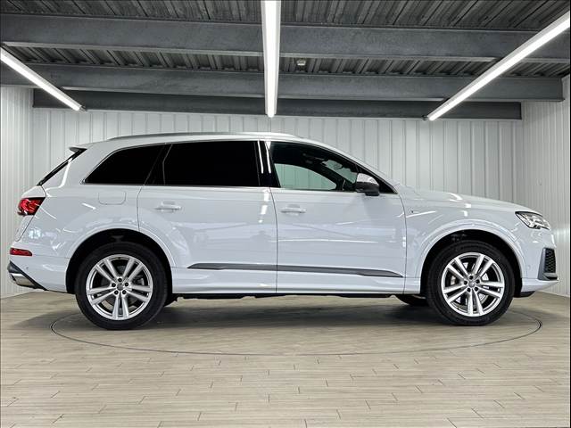 アウディ Q7の画像14