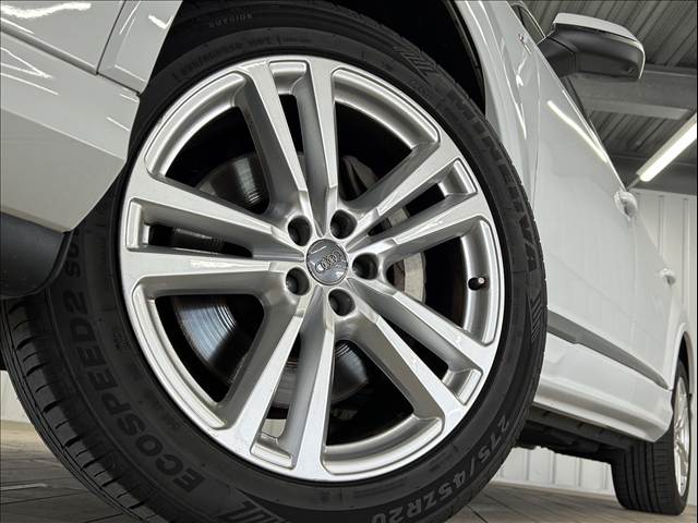 アウディ Q7の画像19