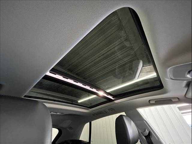 Q855 TFSI quattro debut package Luxury 内装他