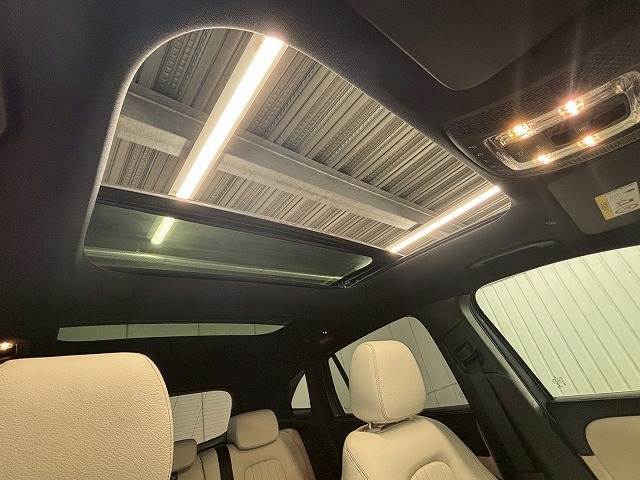 GLA-CLASSGLA 200d 4MATIC レザーエクスクルーシブPKG 内装他